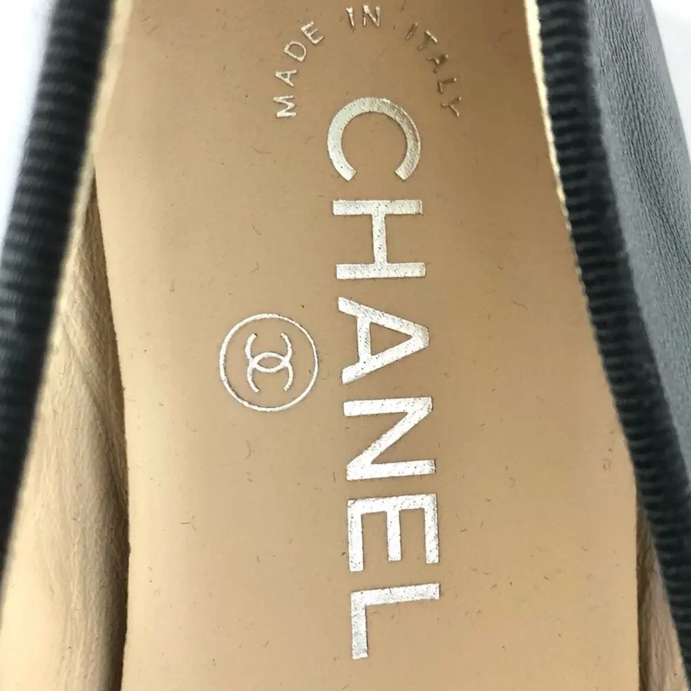Chanel CC Logo Bow Detail Gunmetal Black Two Tone Leather Ballerina Flats 36